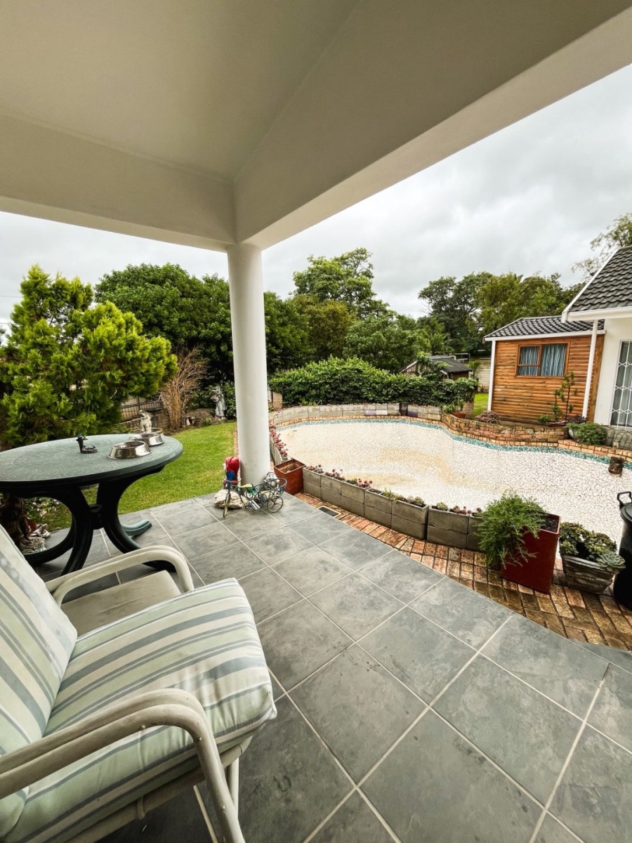 5 Bedroom Property for Sale in Vanes Estate Eastern Cape